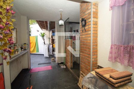 Casa à venda com 160m², 4 quartos e 2 vagasÁrea de Serviço