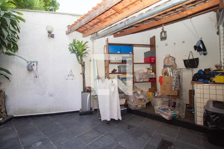 Casa à venda com 160m², 4 quartos e 2 vagasQuintal