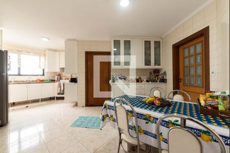 Apartamento à venda com 168m², 3 quartos e 2 vagas Apartamento à venda com 168m², 3 quartos e 2 vagasCozinha