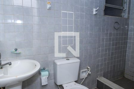Apartamento para alugar com 55m², 2 quartos e sem vagaBanheiro