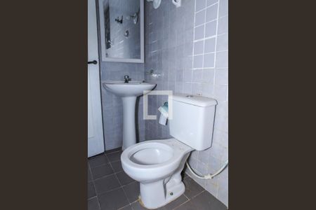 Apartamento para alugar com 55m², 2 quartos e sem vagaBanheiro