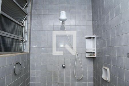 Apartamento para alugar com 55m², 2 quartos e sem vagaBanheiro