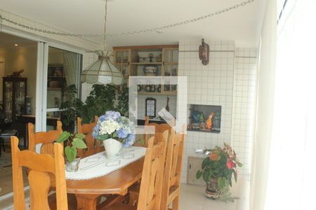 Apartamento à venda com 137m², 4 quartos e 2 vagasSacada