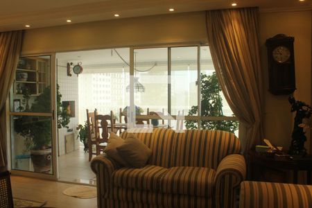 Sala de apartamento à venda com 4 quartos, 137m² em Jurubatuba, São Paulo