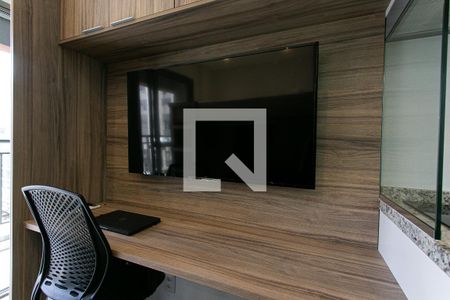 Studio à venda com 22m², 1 quarto e sem vagaStudio - TV e Mesa