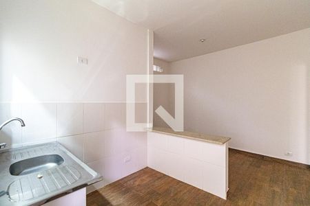 Cozinha de apartamento para alugar com 1 quarto, 50m² em Cidade dos Bandeirantes, São Paulo