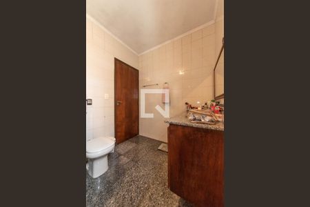 Casa à venda com 296m², 5 quartos e 5 vagasBanheiro da Suíte 1