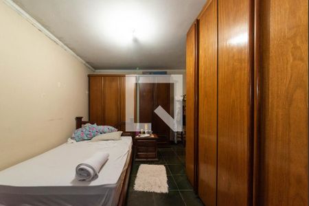 Casa à venda com 296m², 5 quartos e 5 vagasQuarto 2