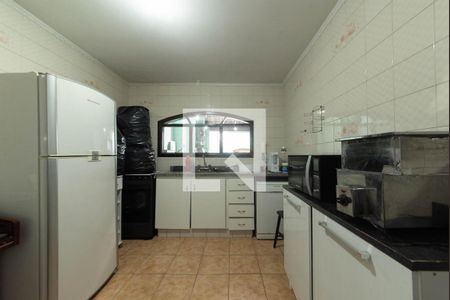 Casa à venda com 296m², 5 quartos e 5 vagasCozinha Casa 2