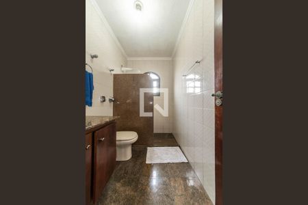 Casa à venda com 296m², 5 quartos e 5 vagasBanheiro da Suíte 3