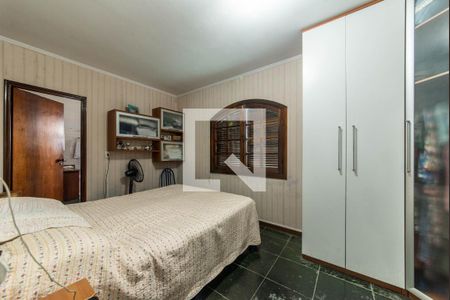 Casa à venda com 296m², 5 quartos e 5 vagasSuíte 2