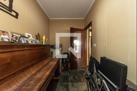 Casa à venda com 296m², 5 quartos e 5 vagasEscritório