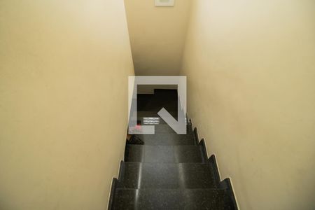 Casa à venda com 120m², 3 quartos e 5 vagas Casa à venda com 120m², 3 quartos e 5 vagasEscadaFach