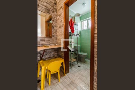 Casa para alugar com 530m², 5 quartos e 2 vagasBanheiro da edícula