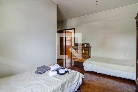 Casa para alugar com 530m², 5 quartos e 2 vagasQuarto 5