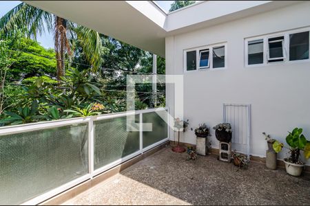 Casa para alugar com 530m², 5 quartos e 2 vagasVaranda suíte