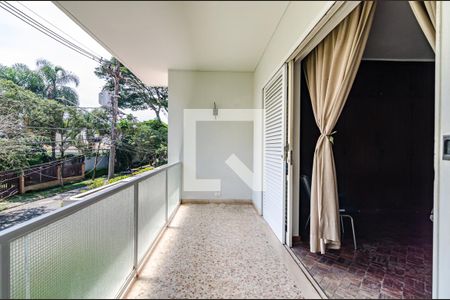 Casa para alugar com 530m², 5 quartos e 2 vagasVaranda do quarto 2