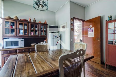 Casa para alugar com 530m², 5 quartos e 2 vagasSala de almoço