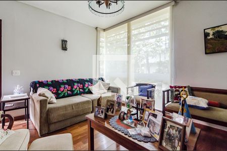 Casa para alugar com 530m², 5 quartos e 2 vagasSala de TV