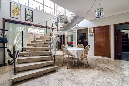 Casa para alugar com 530m², 5 quartos e 2 vagasHall de entrada