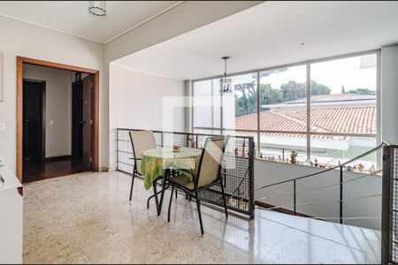 Casa para alugar com 530m², 5 quartos e 2 vagasHall superior