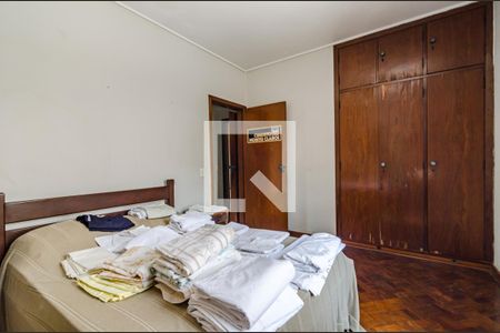 Casa para alugar com 530m², 5 quartos e 2 vagasQuarto 4