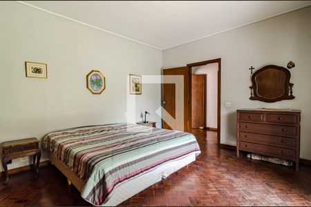 Casa para alugar com 530m², 5 quartos e 2 vagasQuarto 2