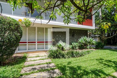 Casa para alugar com 530m², 5 quartos e 2 vagasFachada