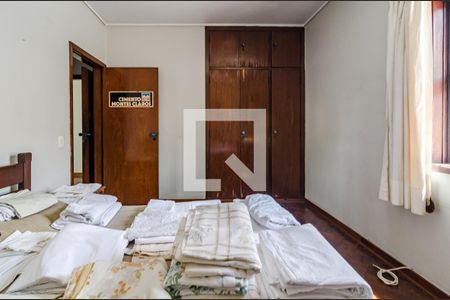 Casa para alugar com 530m², 5 quartos e 2 vagasQuarto 4