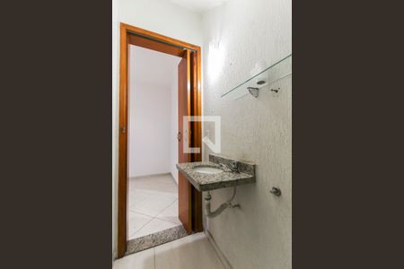 Lavabo de casa de condomínio para alugar com 2 quartos, 96m² em Vila Ré, São Paulo