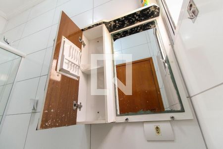 Casa de condomínio para alugar com 96m², 2 quartos e 1 vaga Casa de condomínio para alugar com 96m², 2 quartos e 1 vagaBanheiro