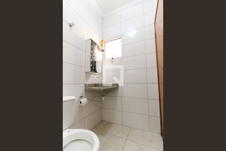 Casa de condomínio para alugar com 96m², 2 quartos e 1 vaga Casa de condomínio para alugar com 96m², 2 quartos e 1 vagaBanheiro