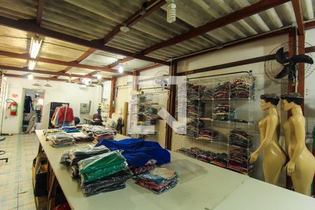 Casa à venda com 214m², 3 quartos e 1 vaga Casa à venda com 214m², 3 quartos e 1 vagaÁrea Superior