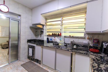 Casa à venda com 214m², 3 quartos e 1 vaga Casa à venda com 214m², 3 quartos e 1 vagaCozinha