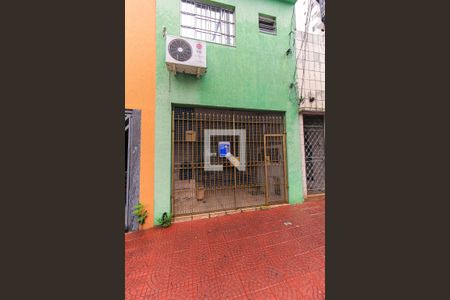 Casa à venda com 214m², 3 quartos e 1 vaga Casa à venda com 214m², 3 quartos e 1 vagaFachada