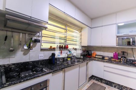 Casa à venda com 214m², 3 quartos e 1 vaga Casa à venda com 214m², 3 quartos e 1 vagaCozinha