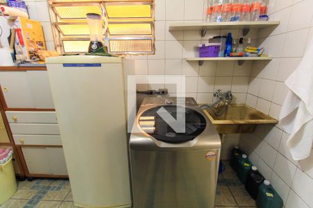 Casa à venda com 214m², 3 quartos e 1 vaga Casa à venda com 214m², 3 quartos e 1 vagaÁrea de Serviço