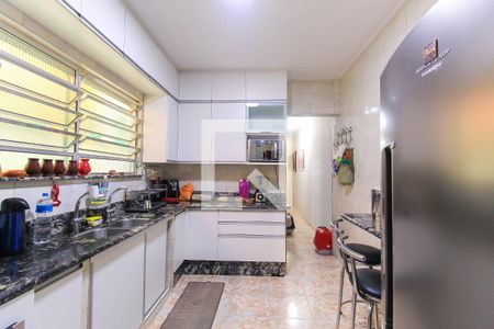 Casa à venda com 214m², 3 quartos e 1 vaga Casa à venda com 214m², 3 quartos e 1 vagaCozinha