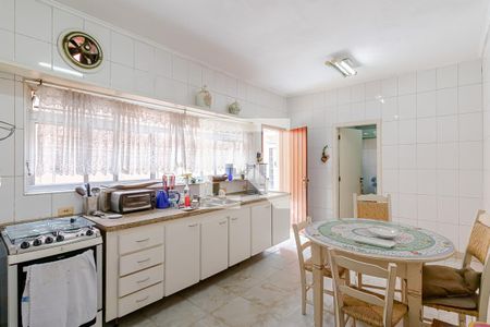 Apartamento à venda com 269m², 4 quartos e 3 vagasCozinha