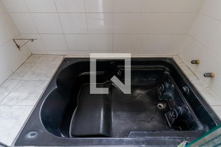 Apartamento à venda com 269m², 4 quartos e 3 vagasBanheiro da Suíte 1