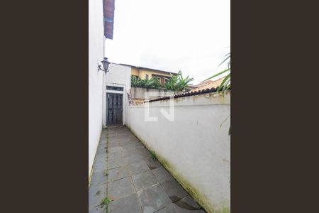 Casa para alugar com 250m², 3 quartos e 3 vagas Casa para alugar com 250m², 3 quartos e 3 vagasCorredor