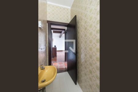 Casa para alugar com 250m², 3 quartos e 3 vagas Casa para alugar com 250m², 3 quartos e 3 vagasBanheiro