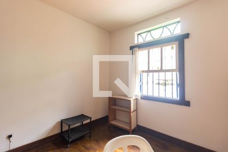 Casa para alugar com 250m², 3 quartos e 3 vagas Casa para alugar com 250m², 3 quartos e 3 vagasQuarto 2