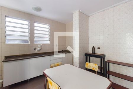 Casa para alugar com 250m², 3 quartos e 3 vagas Casa para alugar com 250m², 3 quartos e 3 vagasCozinha