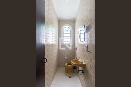 Casa para alugar com 250m², 3 quartos e 3 vagas Casa para alugar com 250m², 3 quartos e 3 vagasBanheiro