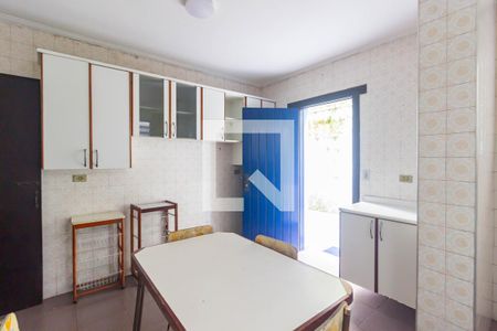 Casa para alugar com 250m², 3 quartos e 3 vagas Casa para alugar com 250m², 3 quartos e 3 vagasCozinha