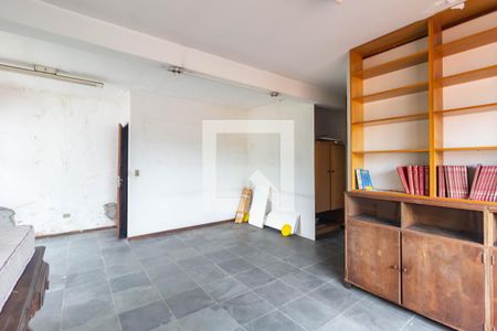 Casa para alugar com 250m², 3 quartos e 3 vagas Casa para alugar com 250m², 3 quartos e 3 vagasEdícula