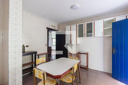 Casa para alugar com 250m², 3 quartos e 3 vagas Casa para alugar com 250m², 3 quartos e 3 vagasCozinha