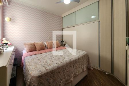 Casa à venda com 220m², 3 quartos e 2 vagasSuíte 2