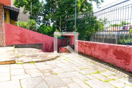 Casa à venda com 250m², 4 quartos e 3 vagasQuintal da frente